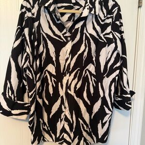 Chico's Monochrome Zebra Print Button Down No Iron Shirt